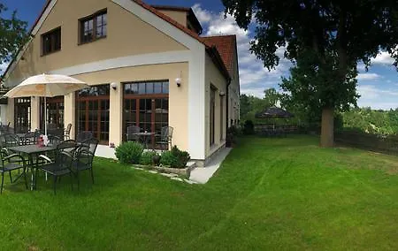 Fousek Penzion 3*