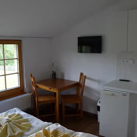 Fousek 3* Zvíkovské Podhradí